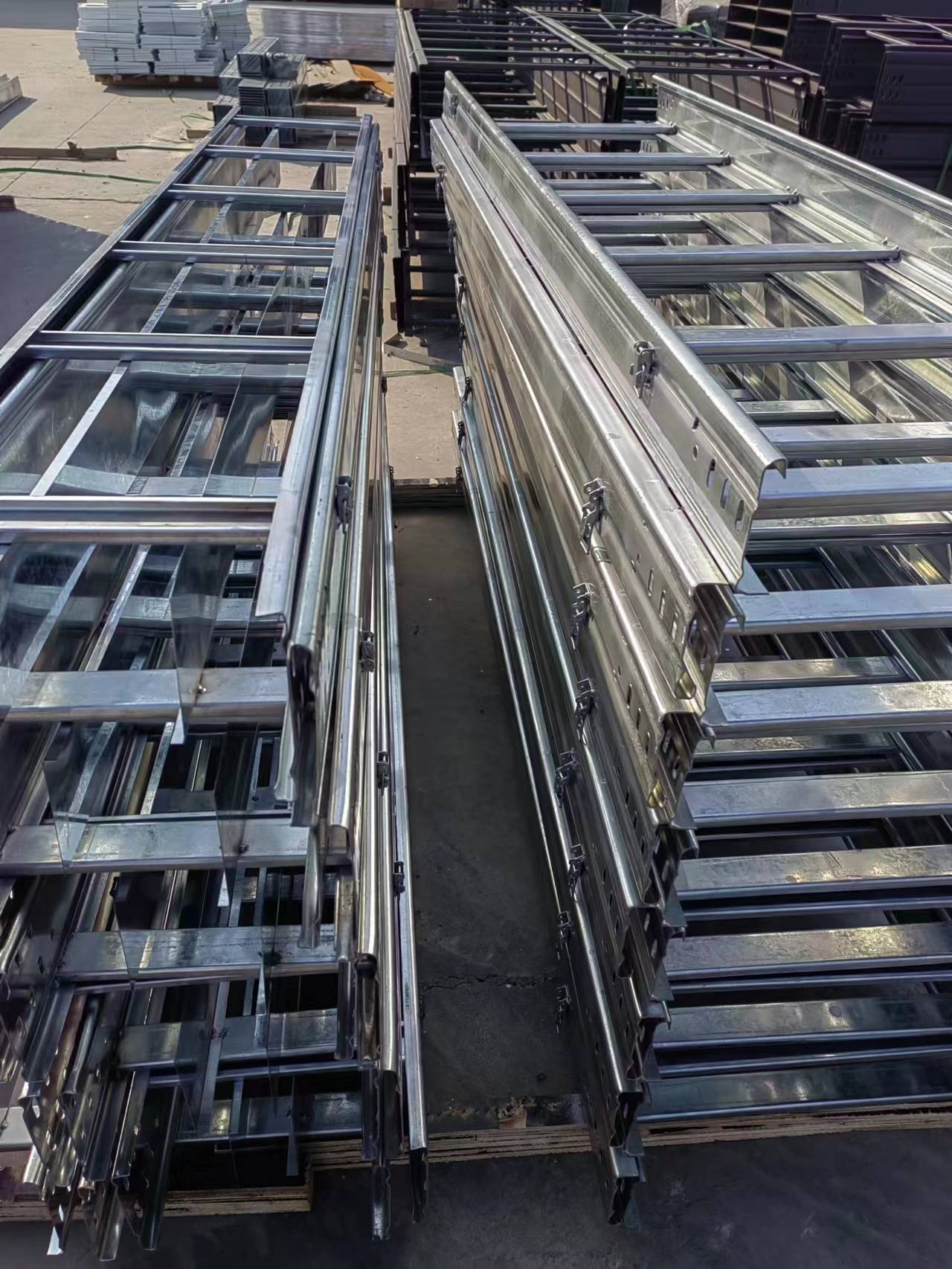 大型大跨距電纜橋架簡介_行業_場所_汽車